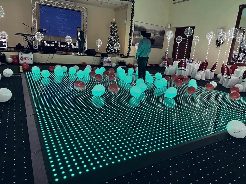 LED дансинг в зелено
